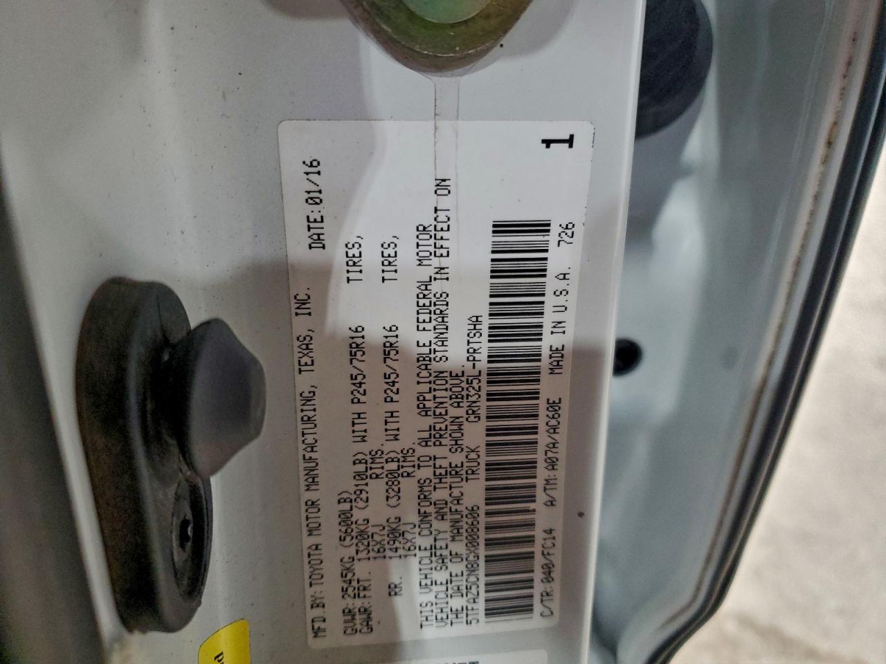 Toyota Tacoma Double Cab Image 7