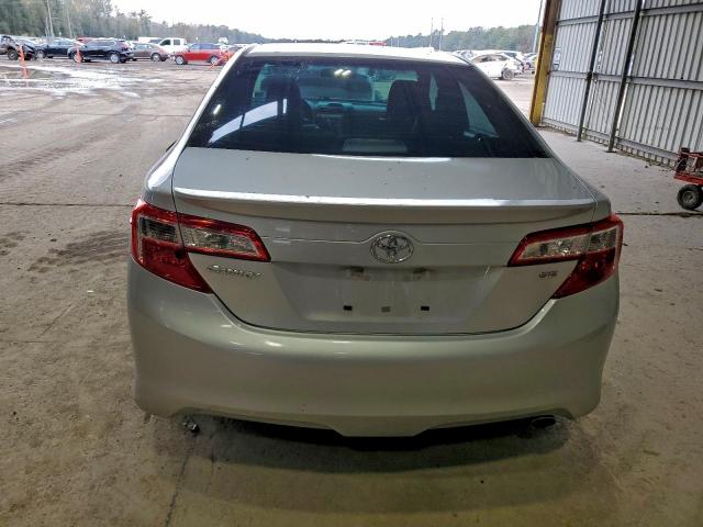 Toyota Camry L Image 5