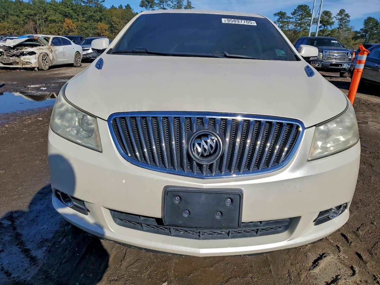 Buick LaCrosse Premium Image 12