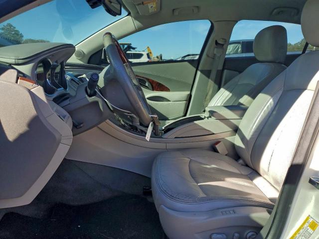 Buick LaCrosse Premium Image 6