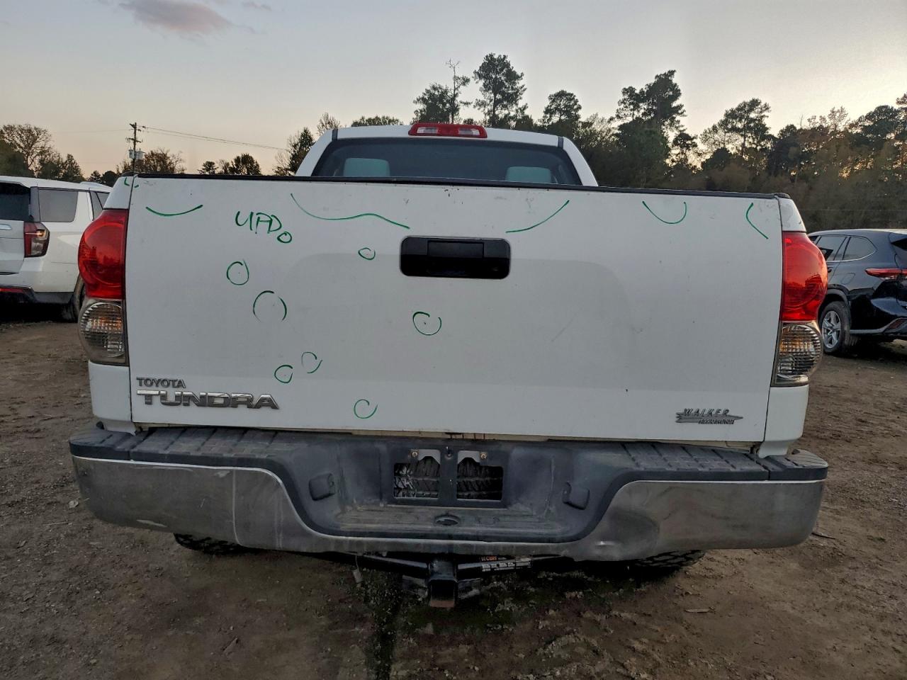 Toyota Tundra Double Cab Image 11