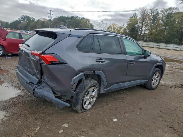 Toyota RAV4 Xle Image 10
