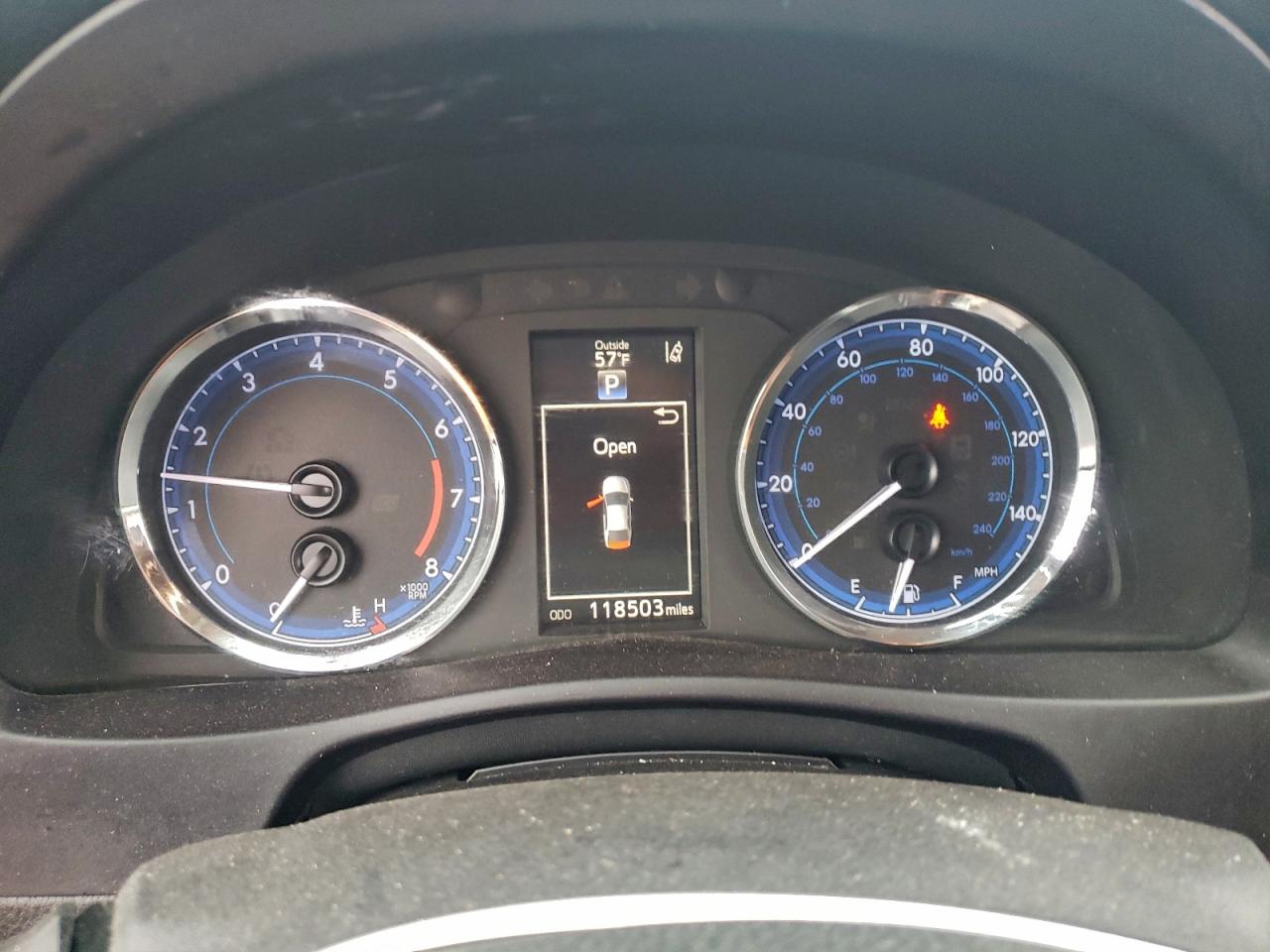 Toyota Corolla L Image 8