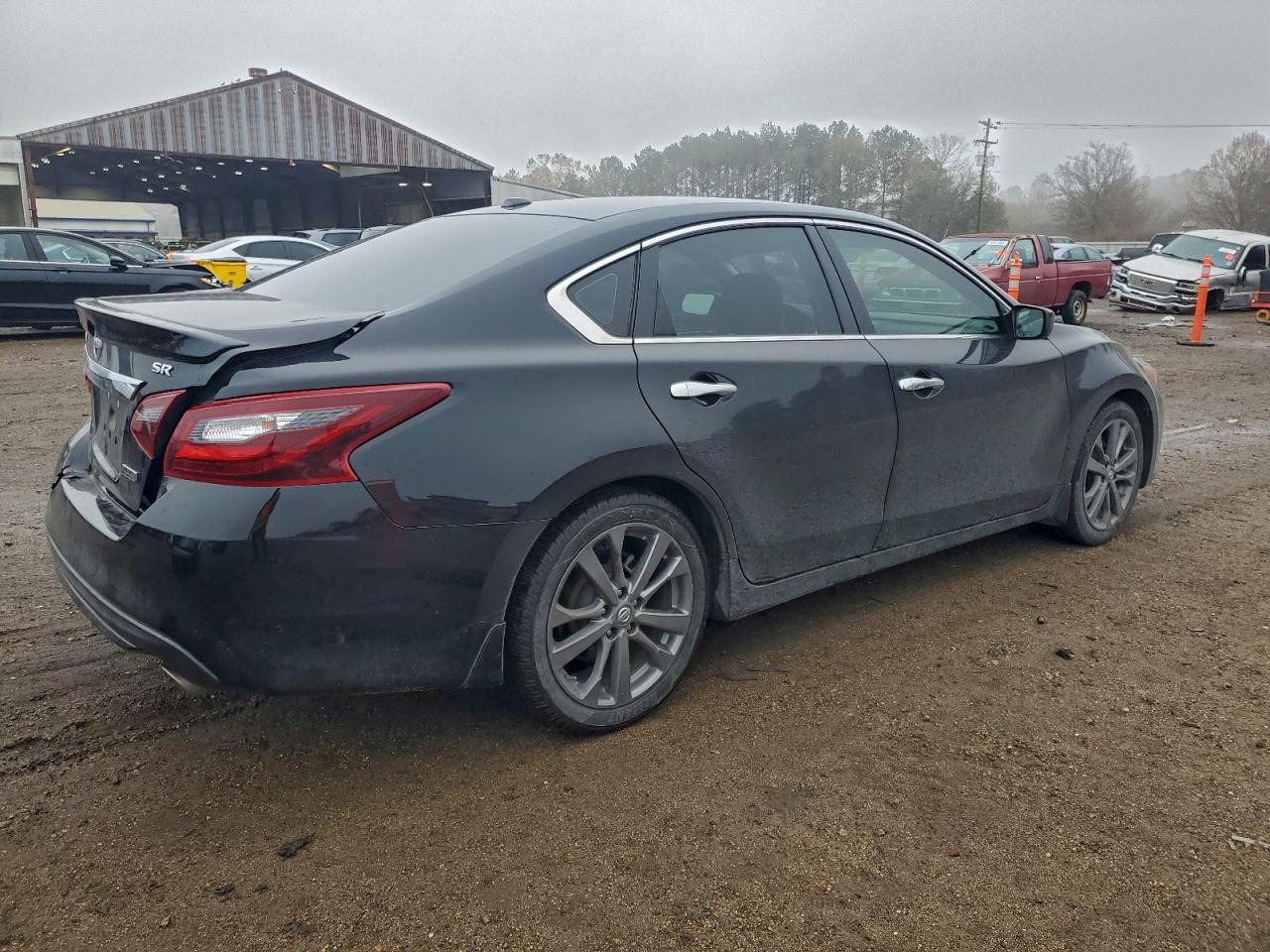 Nissan Altima 2.5 Image 5