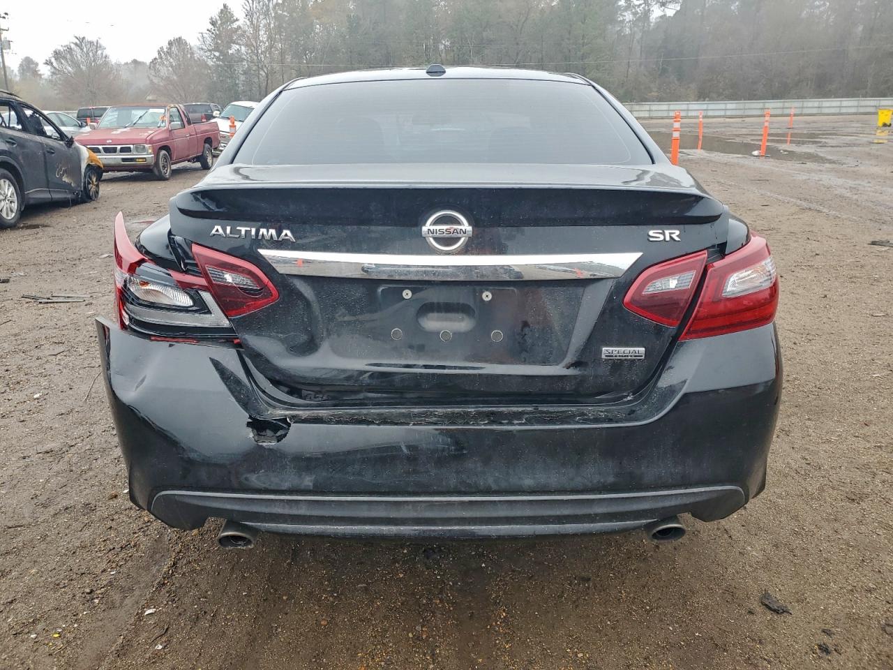 Nissan Altima 2.5 Image 3