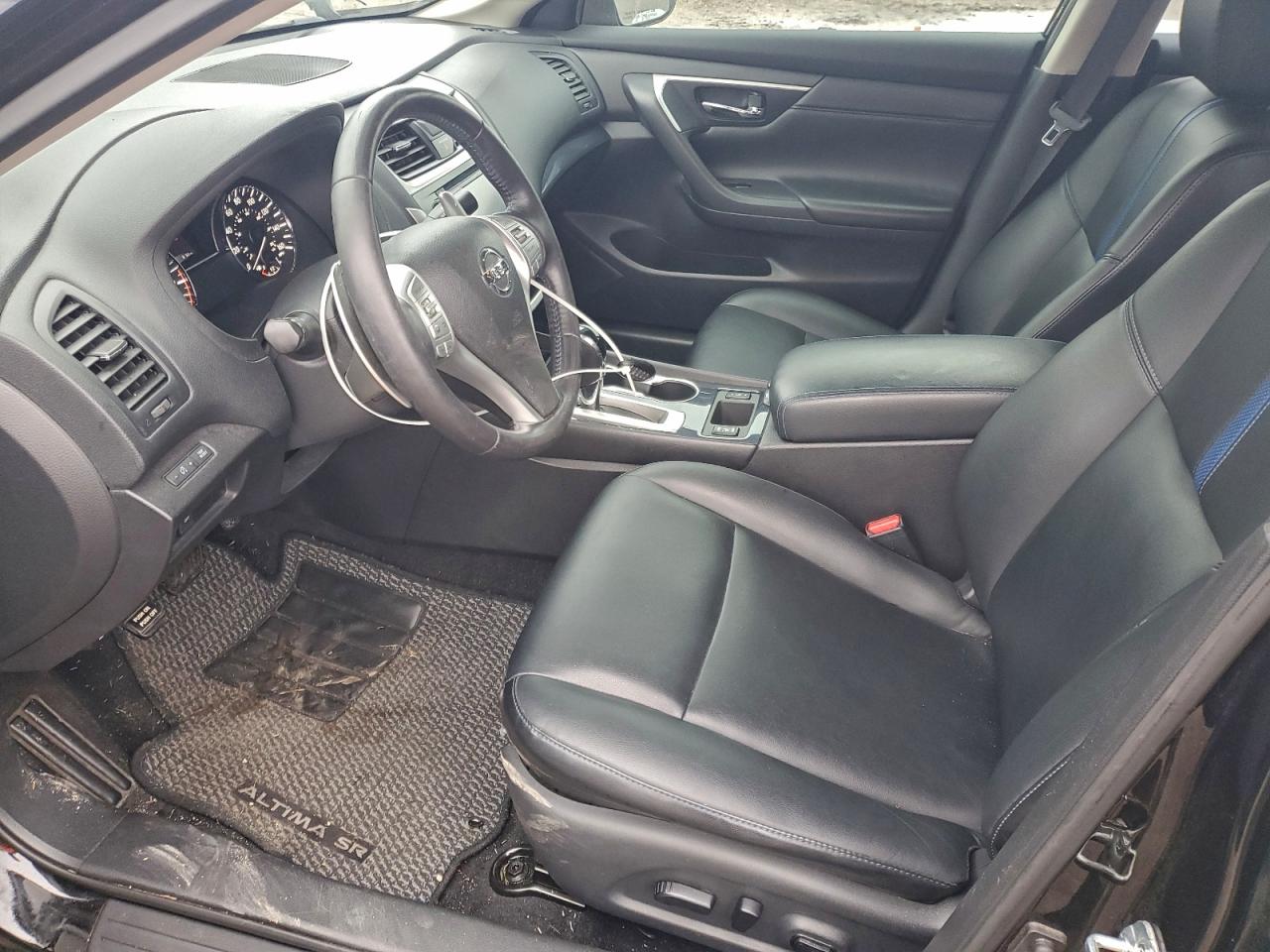 Nissan Altima 2.5 Image 2