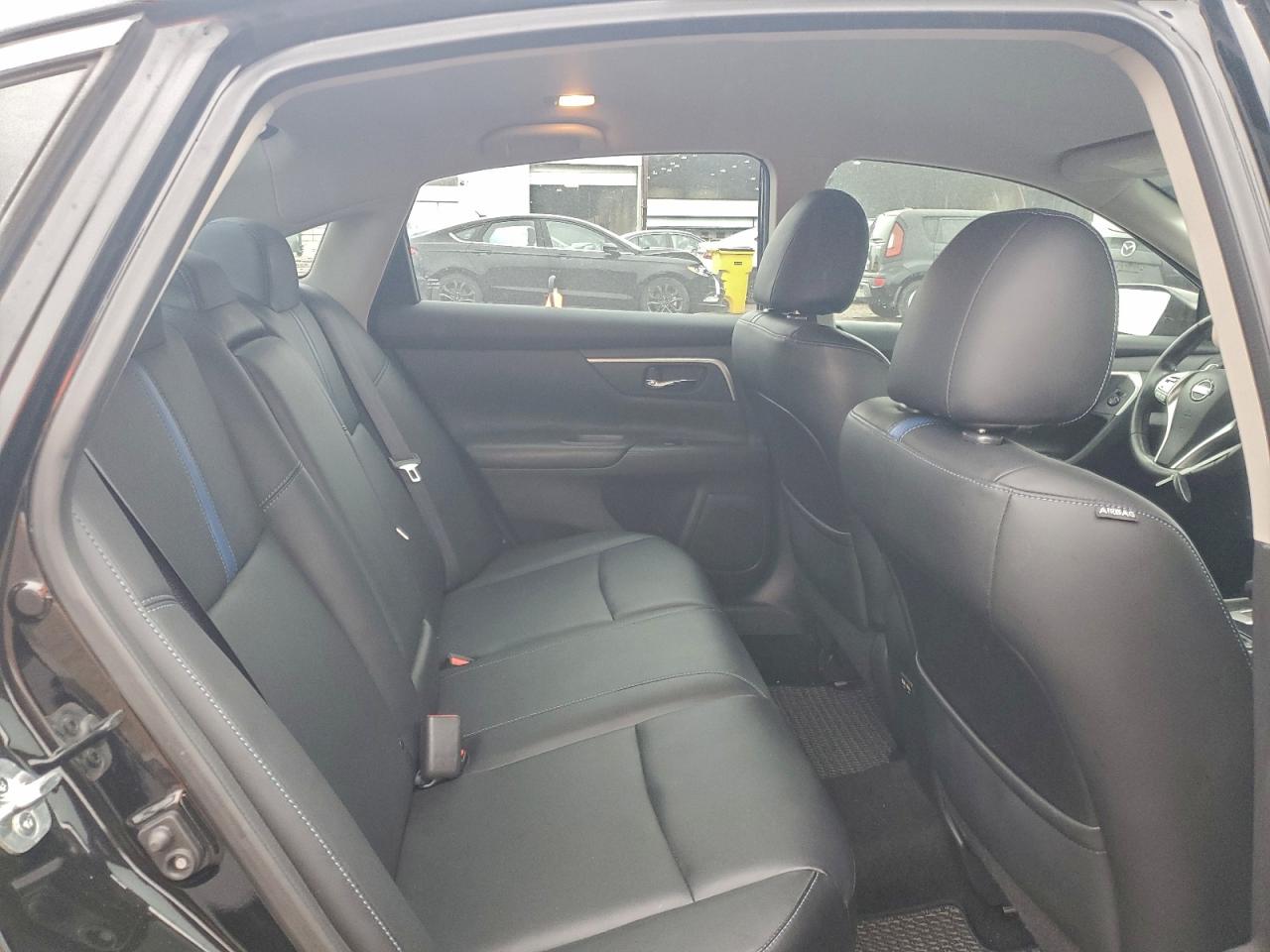 Nissan Altima 2.5 Image 9