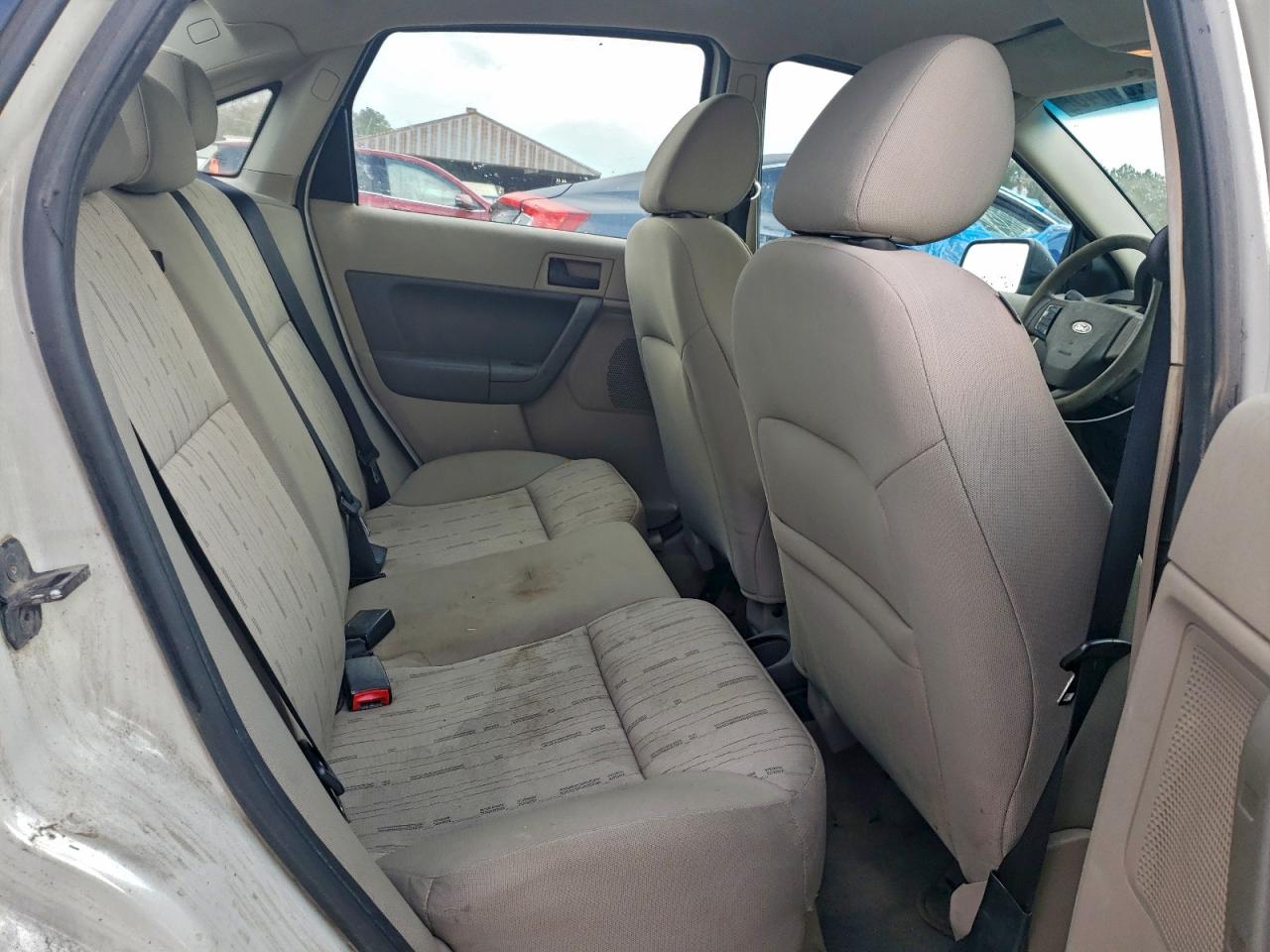 Ford Focus Se Image 11