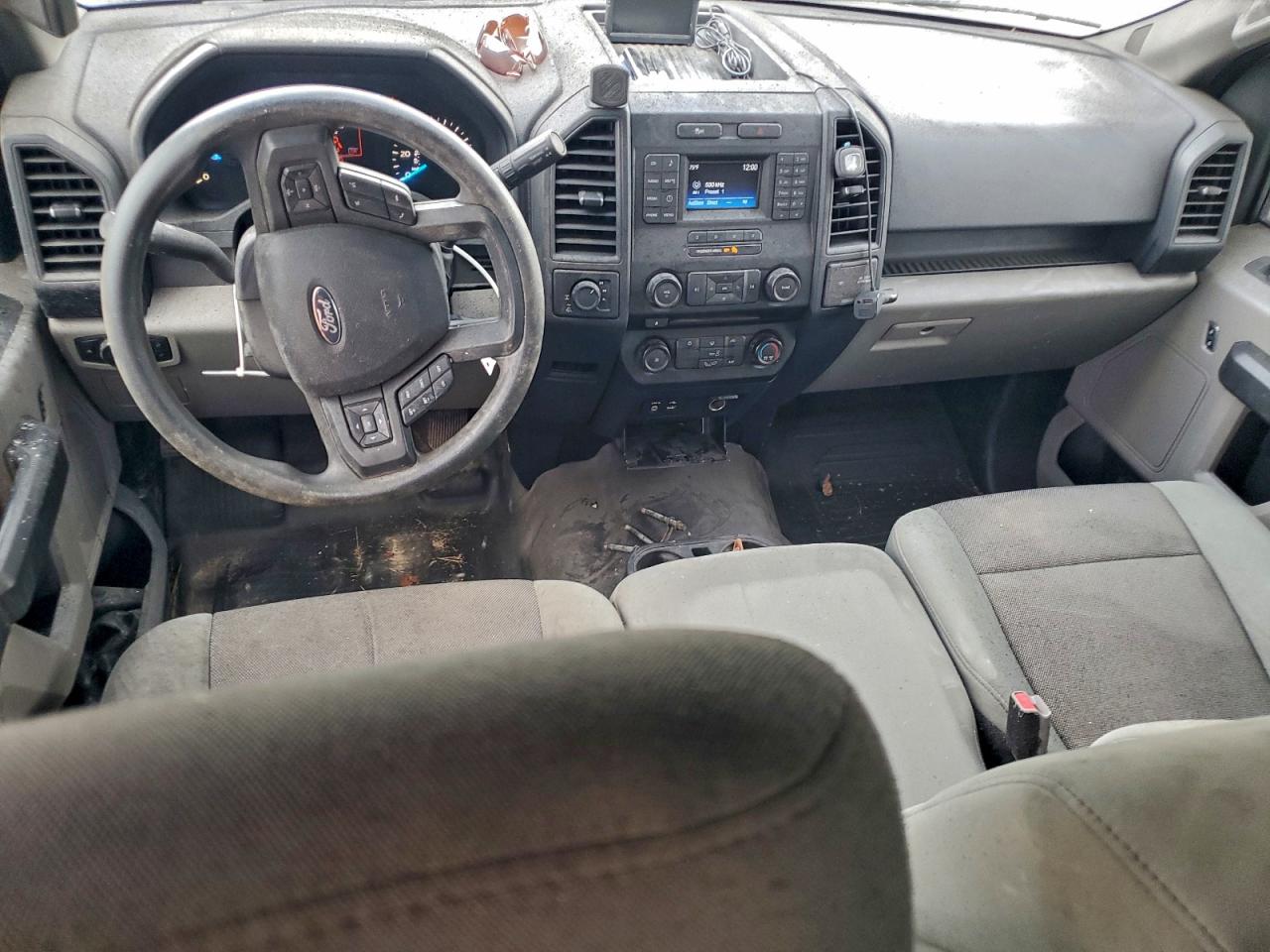 Ford F-150 Super Cab Image 3