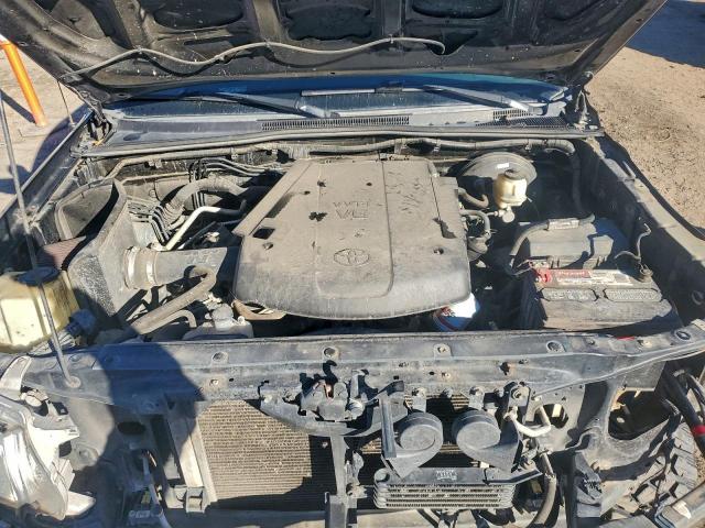 Toyota Tacoma Double Cab Image 6