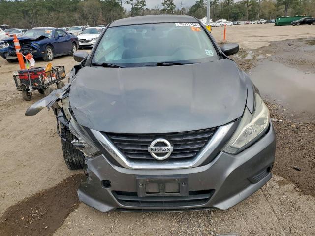 Nissan Altima 2.5 Image 2