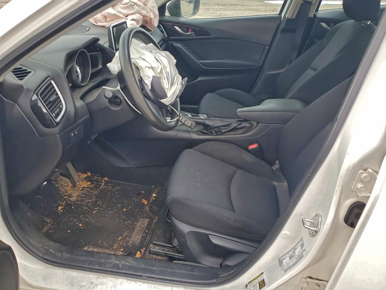 Mazda 3 Sport Image 2