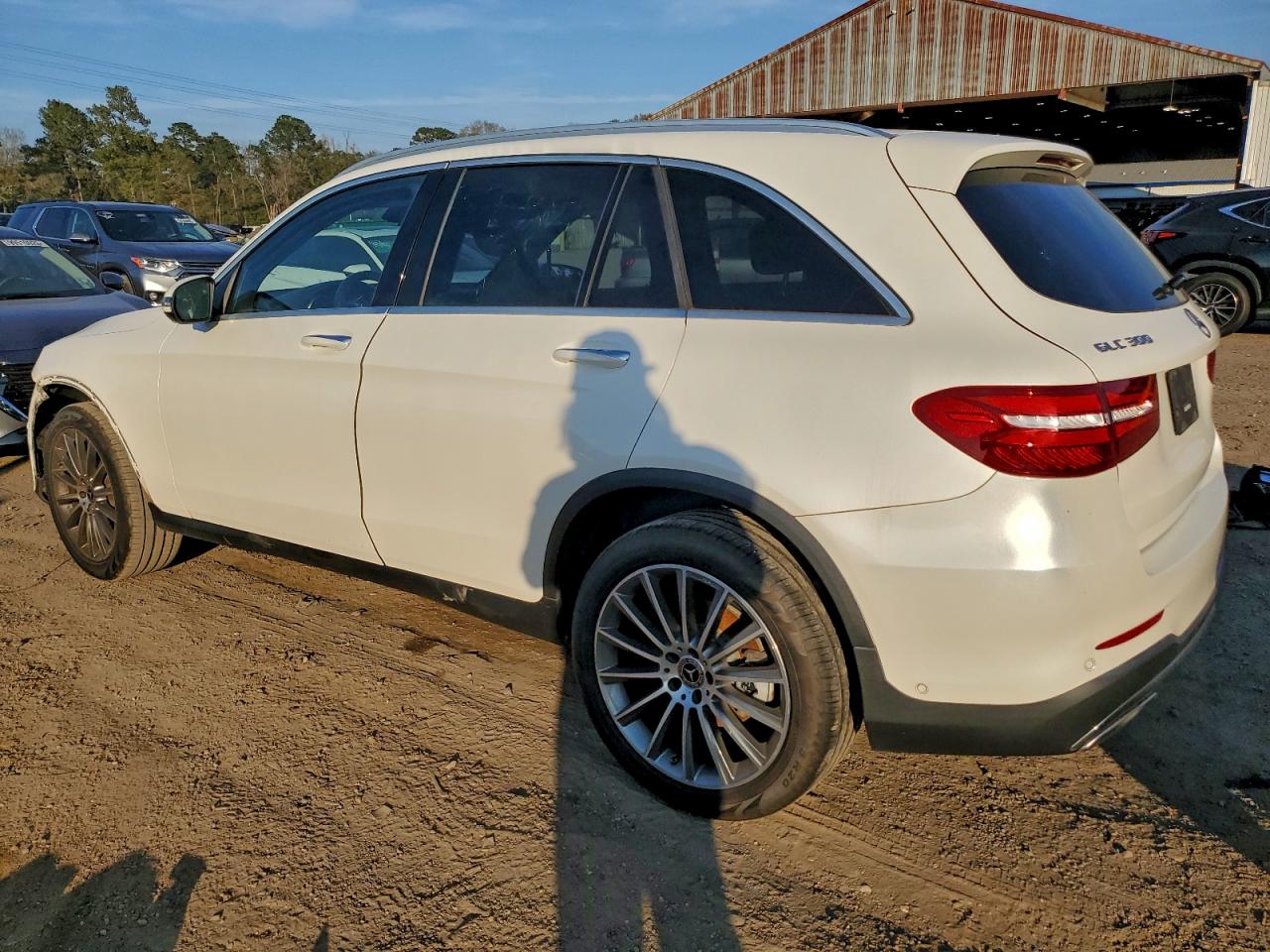 Mercedes-Benz GLC 300 Image 4