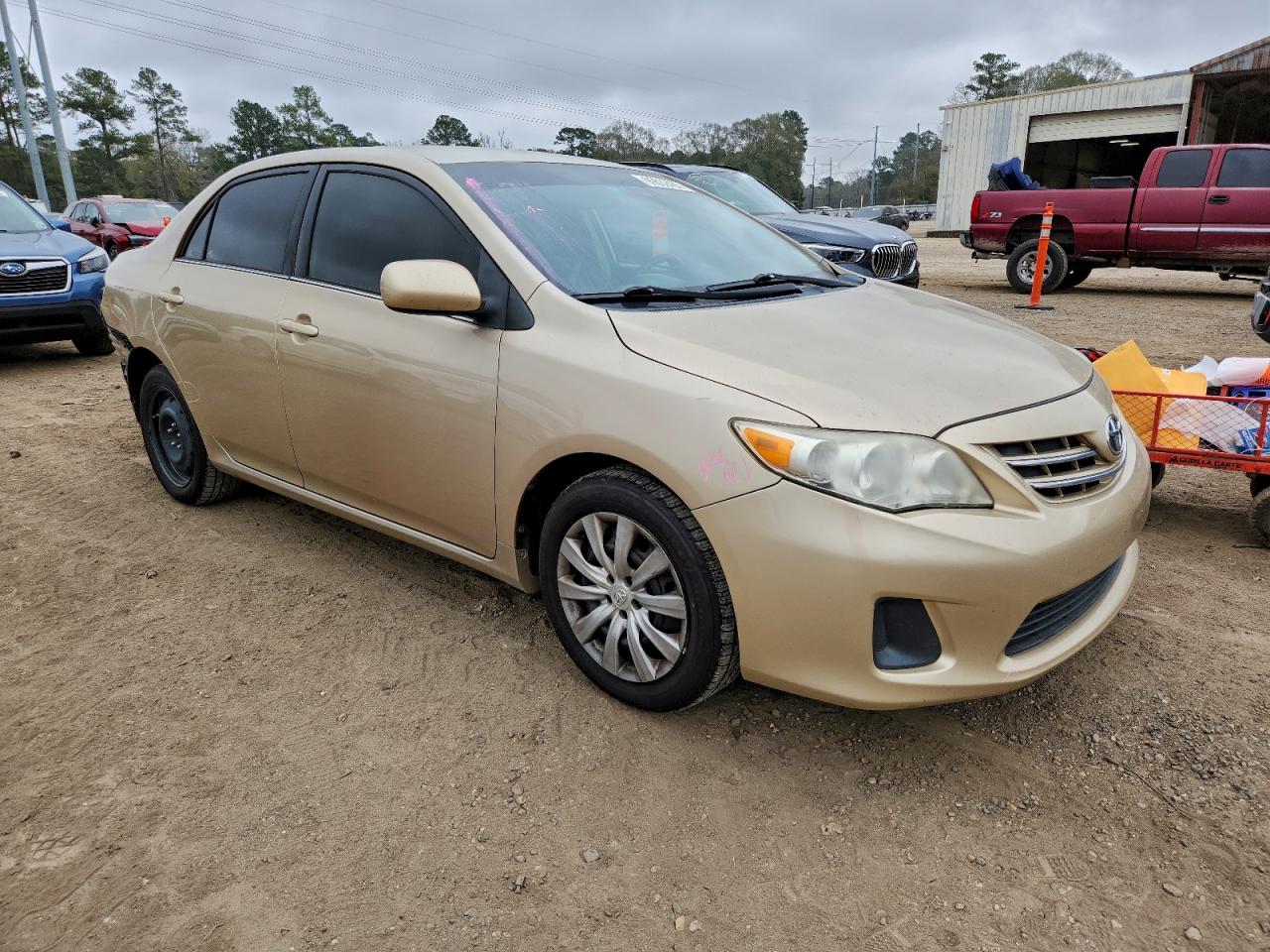 Toyota Corolla Base Image 2