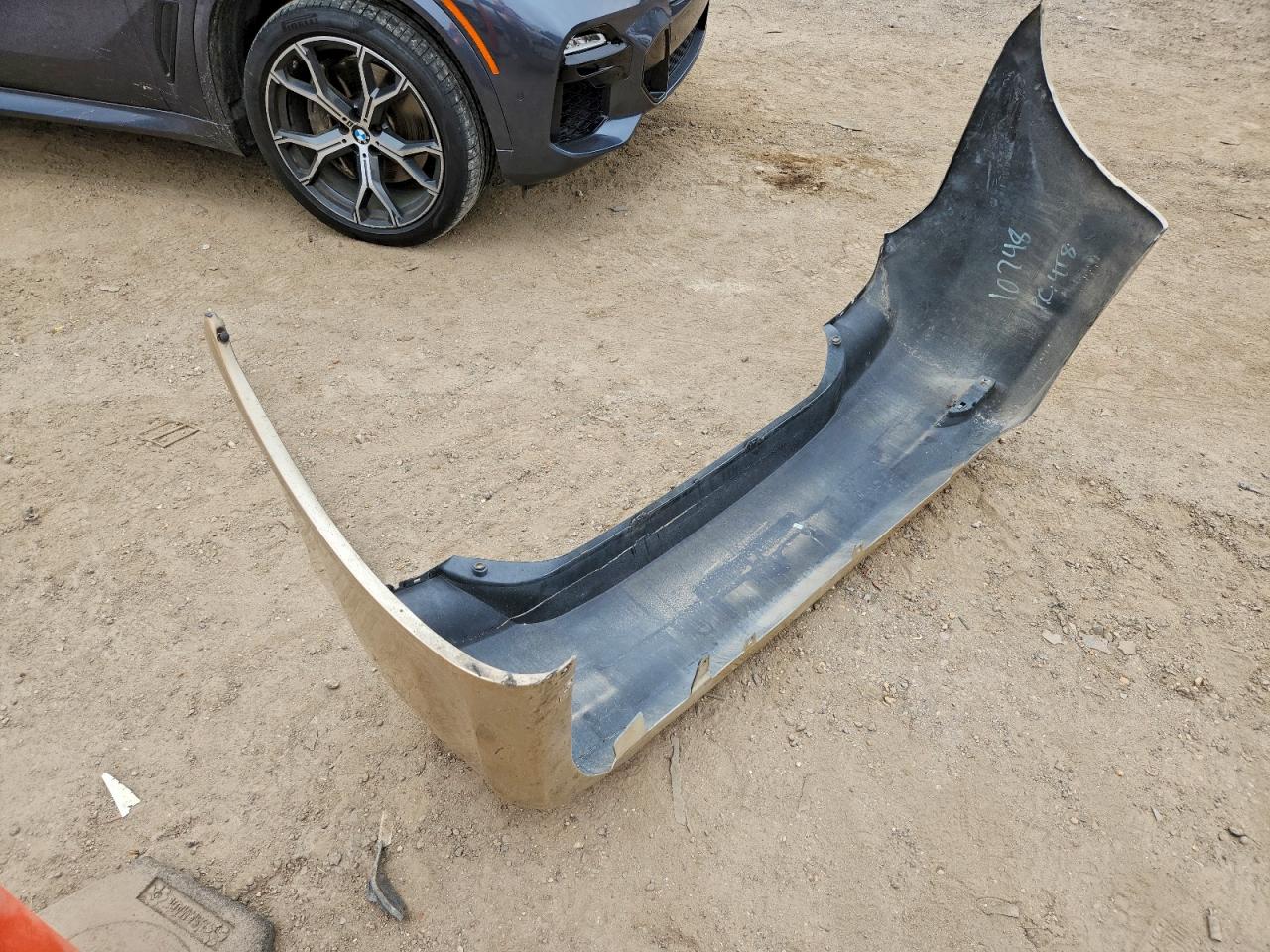 Toyota Corolla Base Image 11