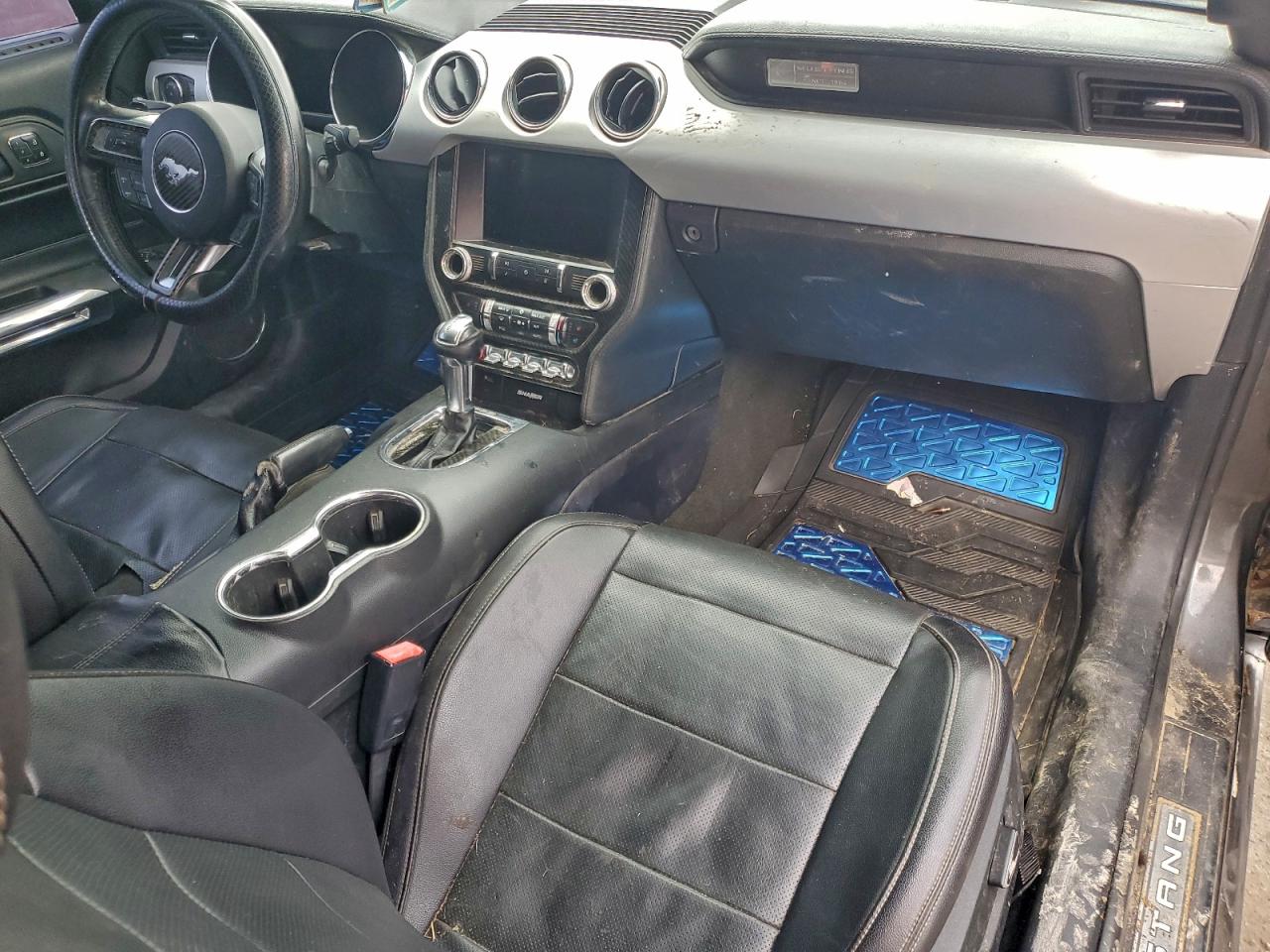 Ford Mustang Image 9