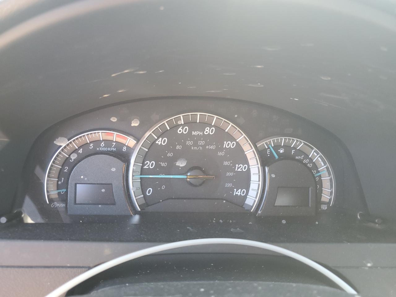 Toyota Camry Base Image 7