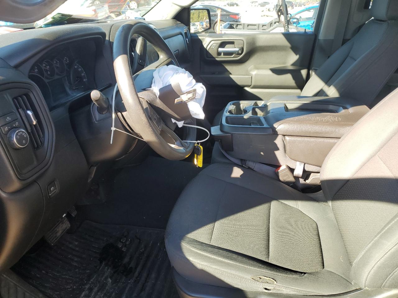 Chevrolet Silverado C1500 Custom Image 6