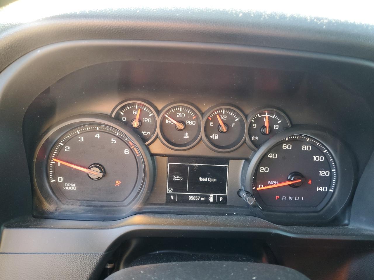 Chevrolet Silverado C1500 Custom Image 12