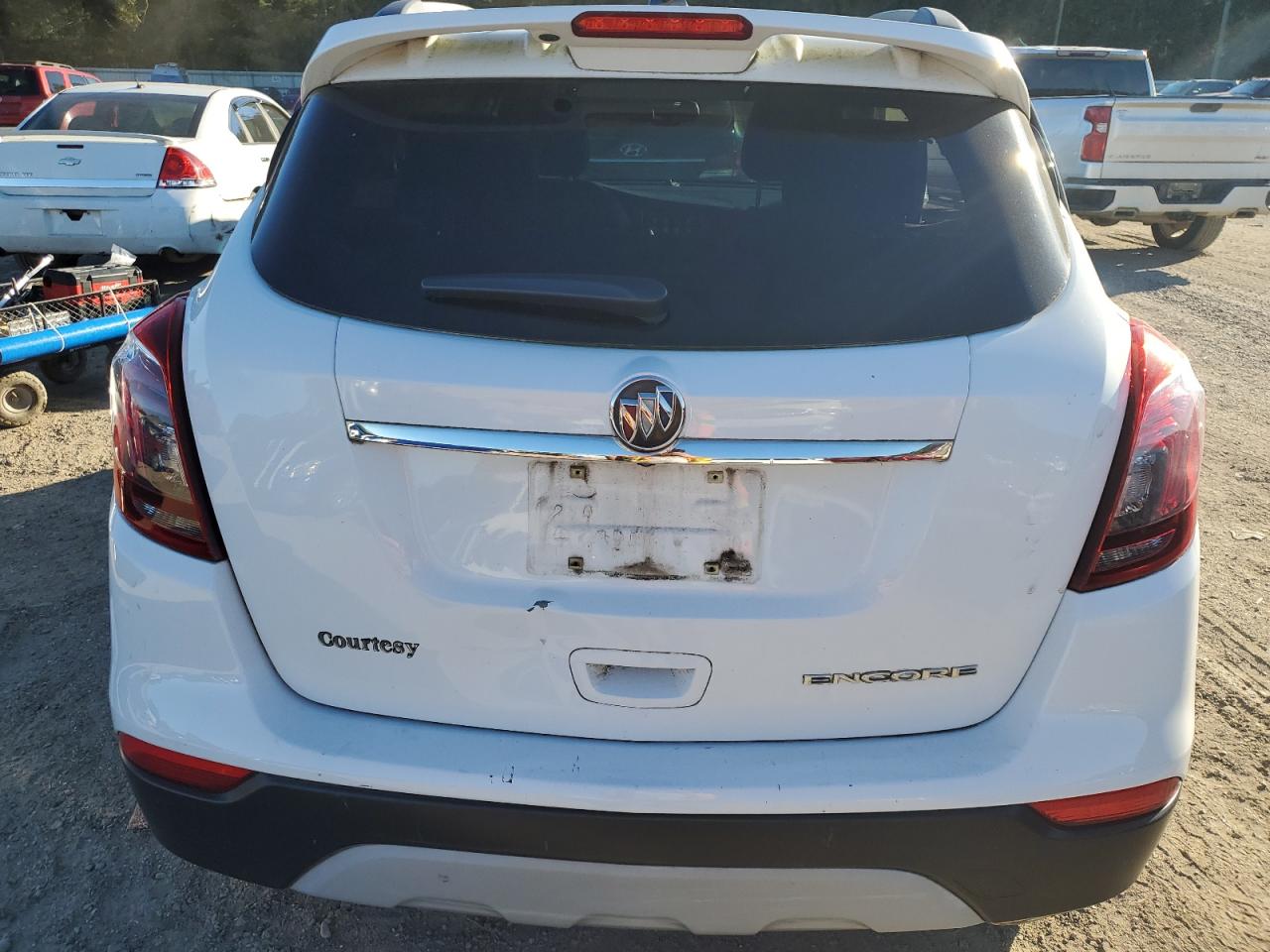 Buick Encore Sport Touring Image 3