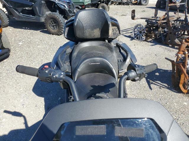 Can-Am Spyder Rt Image 3