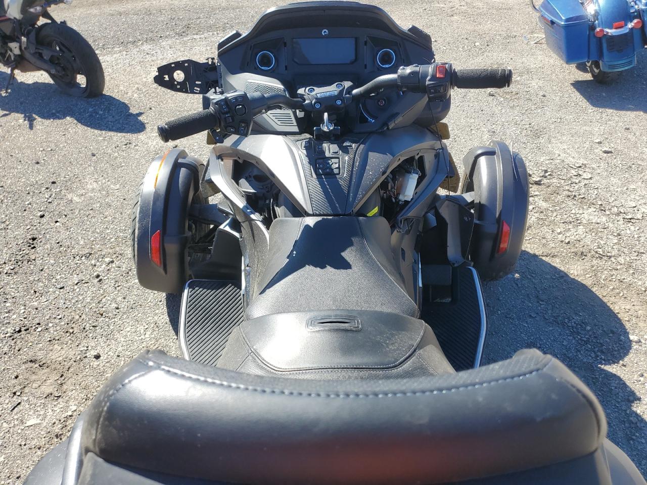 Can-Am Spyder Rt Image 8
