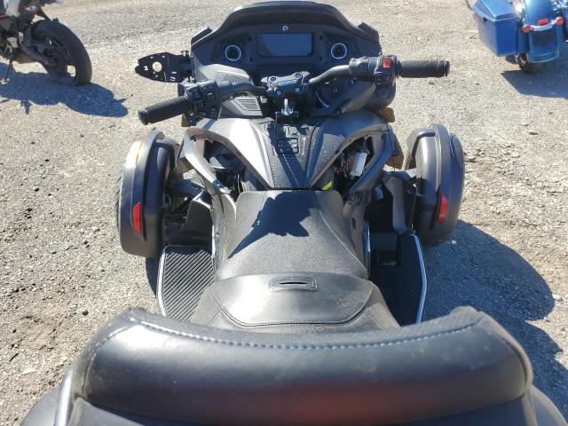 Can-Am Spyder Rt Image 8