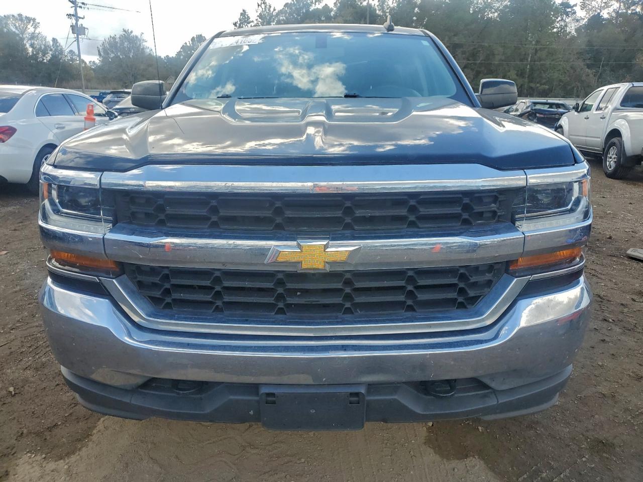 Chevrolet Silverado K1500 Lt Image 7