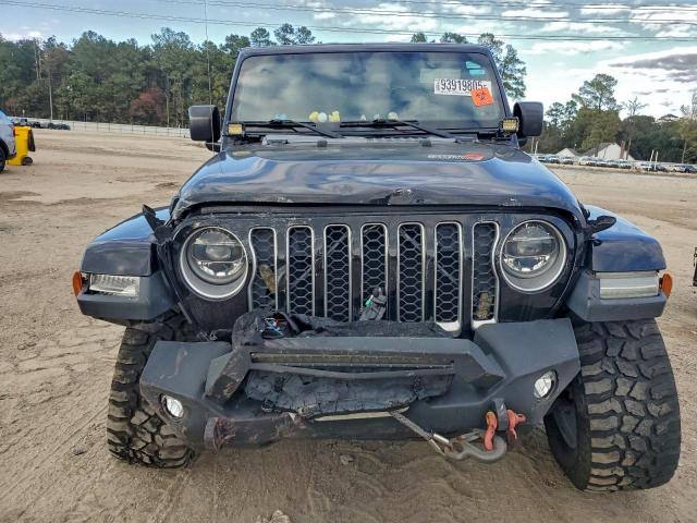 Jeep Gladiator Overland Image 10
