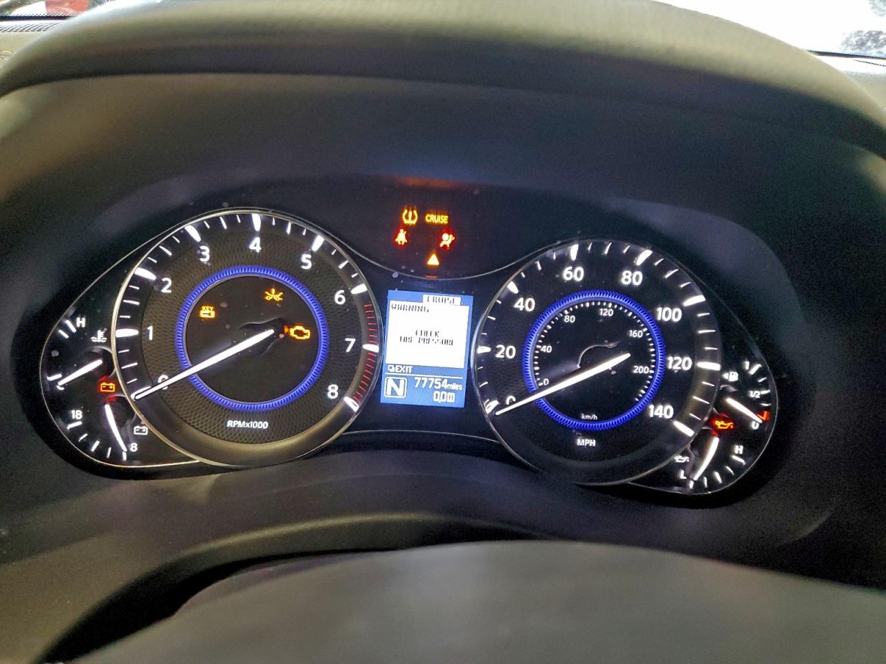 INFINITI Qx Luxe Image 2