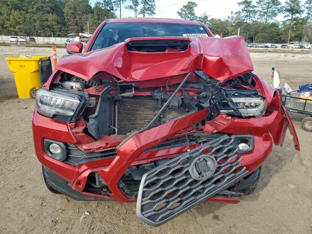 Toyota Tacoma Double Cab Image 4