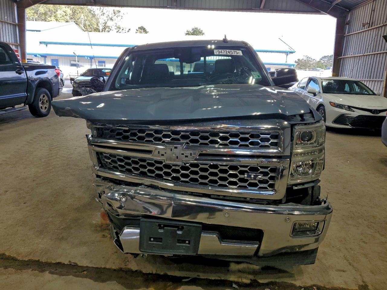 Chevrolet Silverado C1500 Ltz Image 6