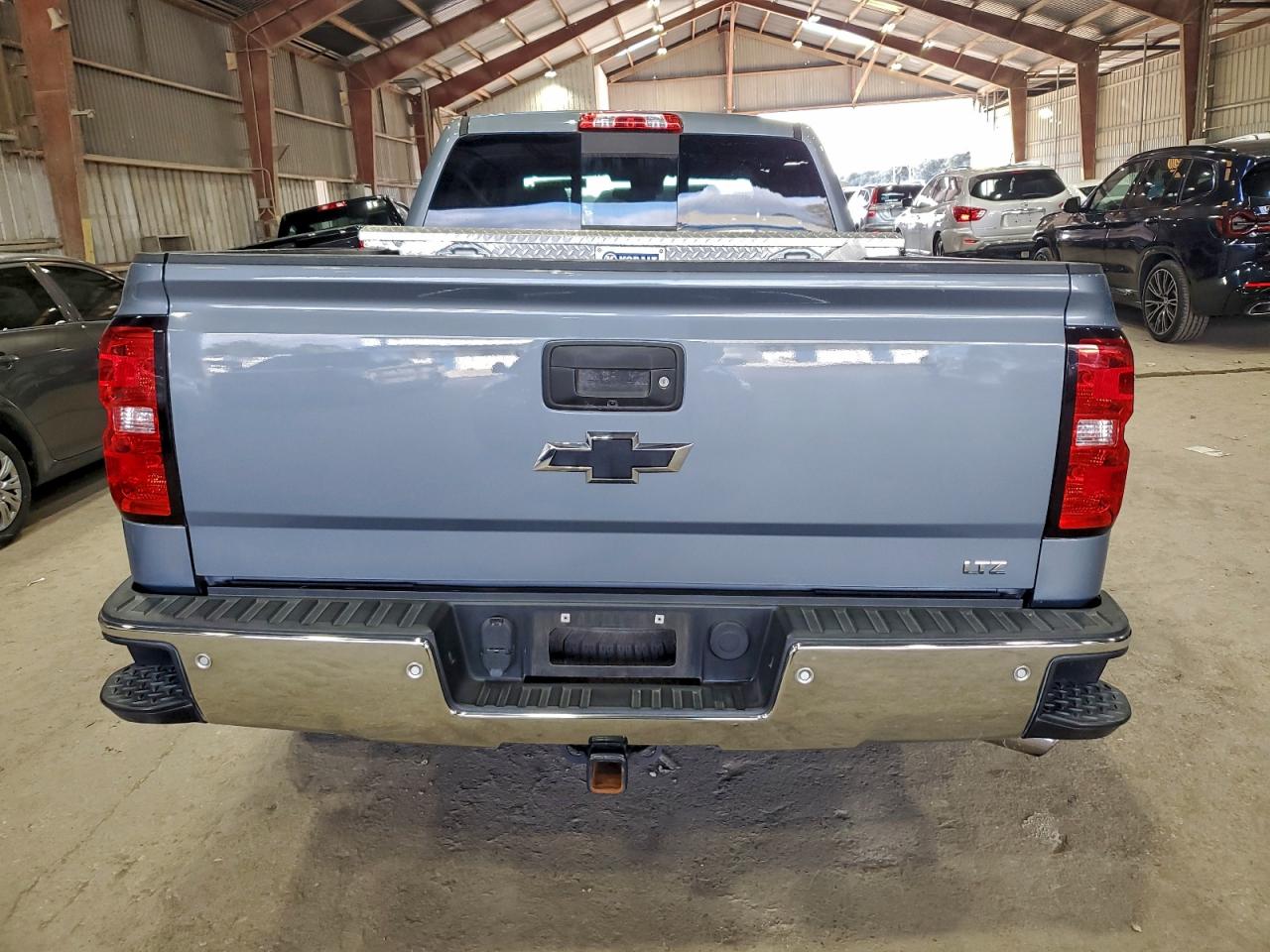 Chevrolet Silverado C1500 Ltz Image 10