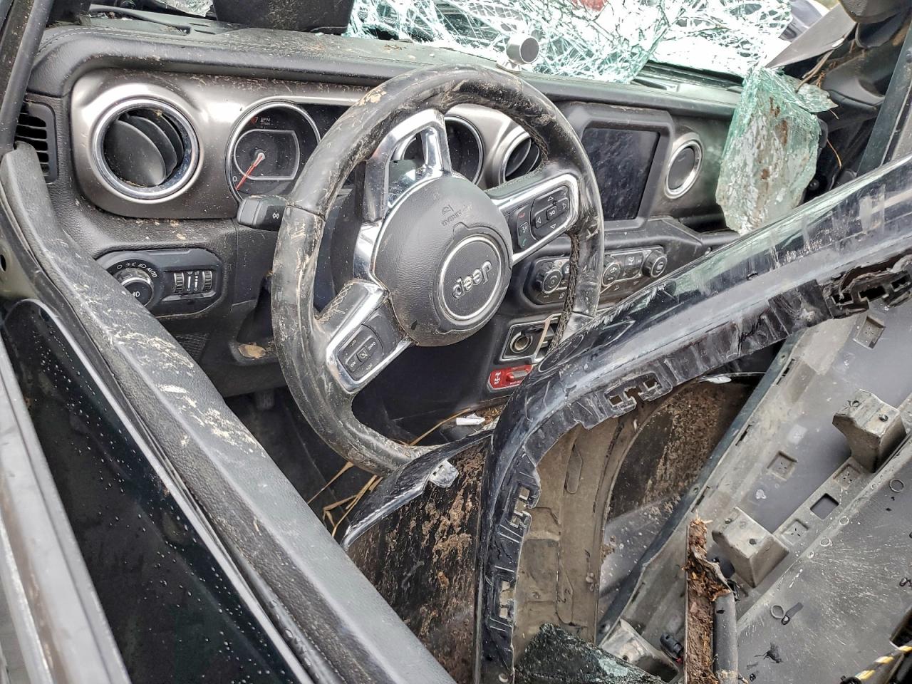 Jeep Wrangler Rubicon Image 2