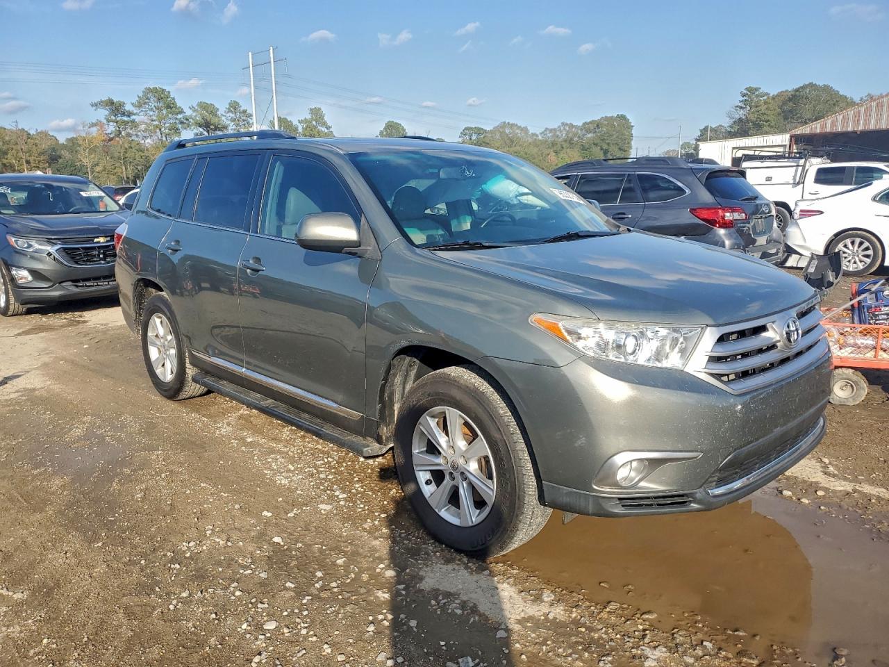 Toyota Highlander Base Image 4