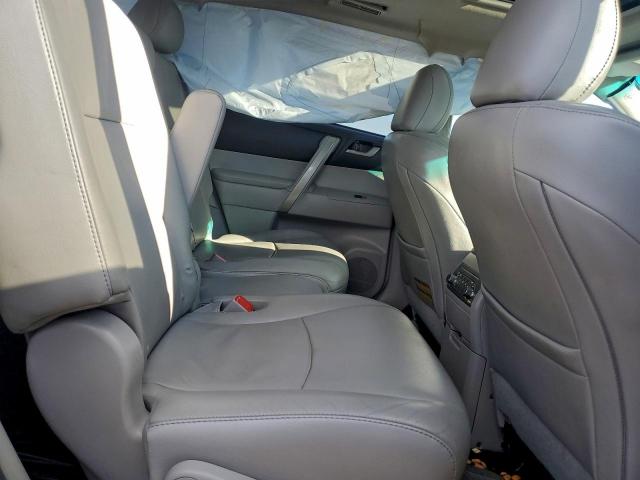 Toyota Highlander Base Image 8