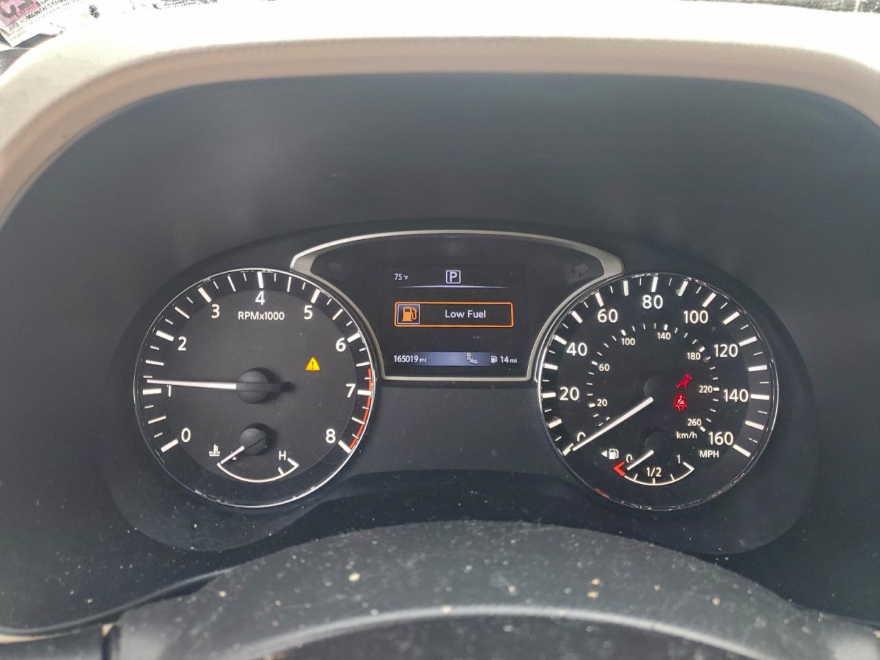 Nissan Pathfinder S Image 10