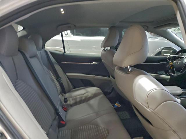 Toyota Camry L Image 6