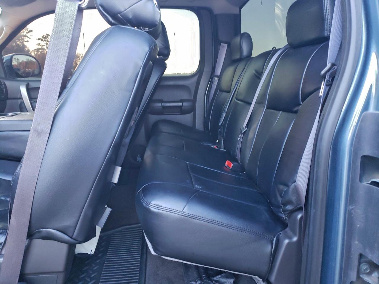 GMC Sierra C1500 Sle Image 12