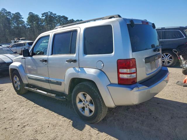 Jeep Liberty Sport Image 2