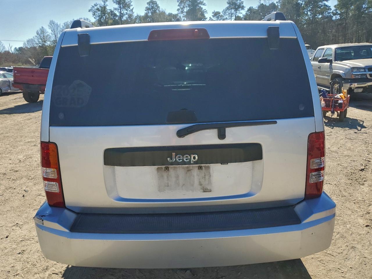 Jeep Liberty Sport Image 6