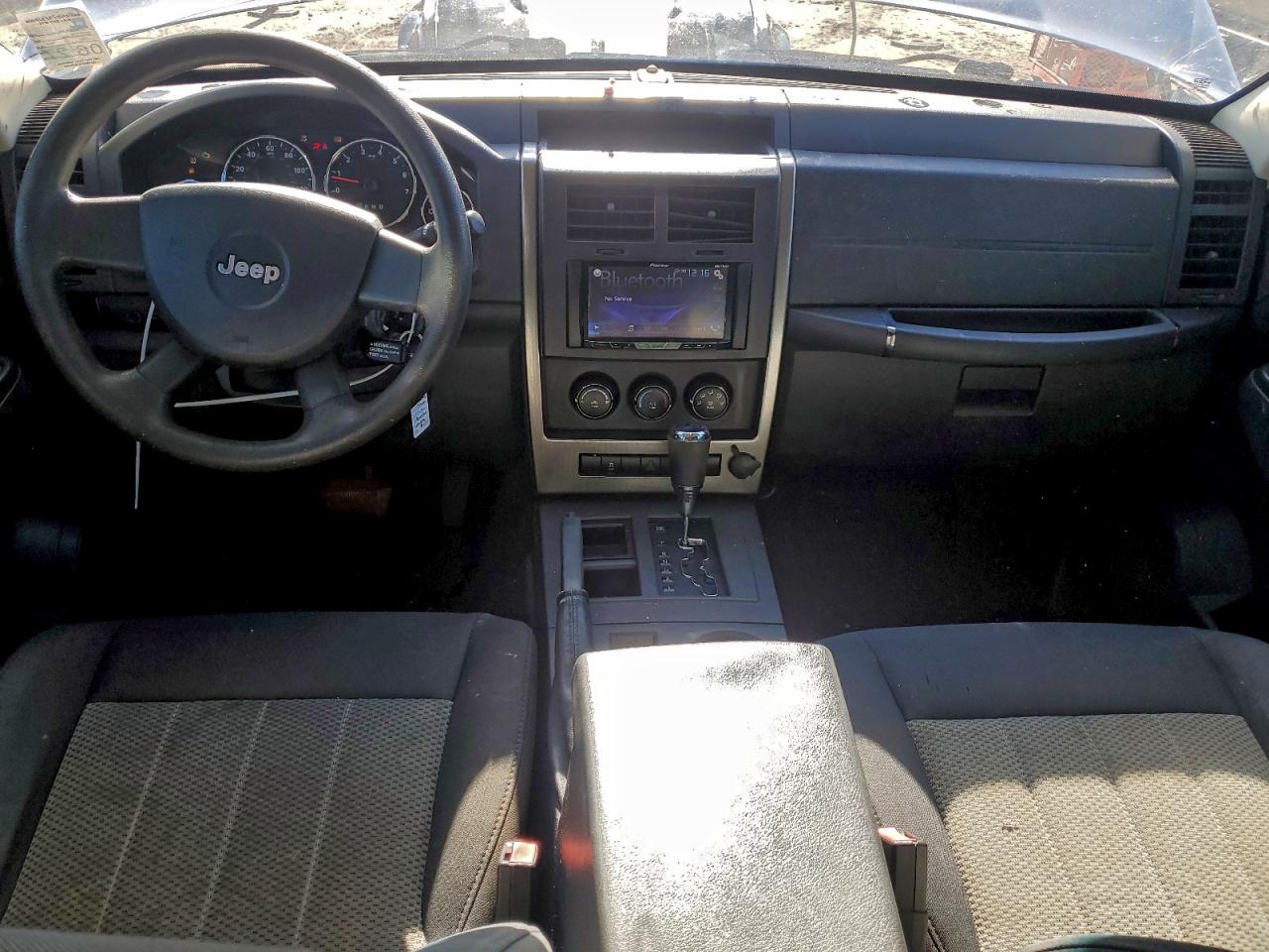 Jeep Liberty Sport Image 4