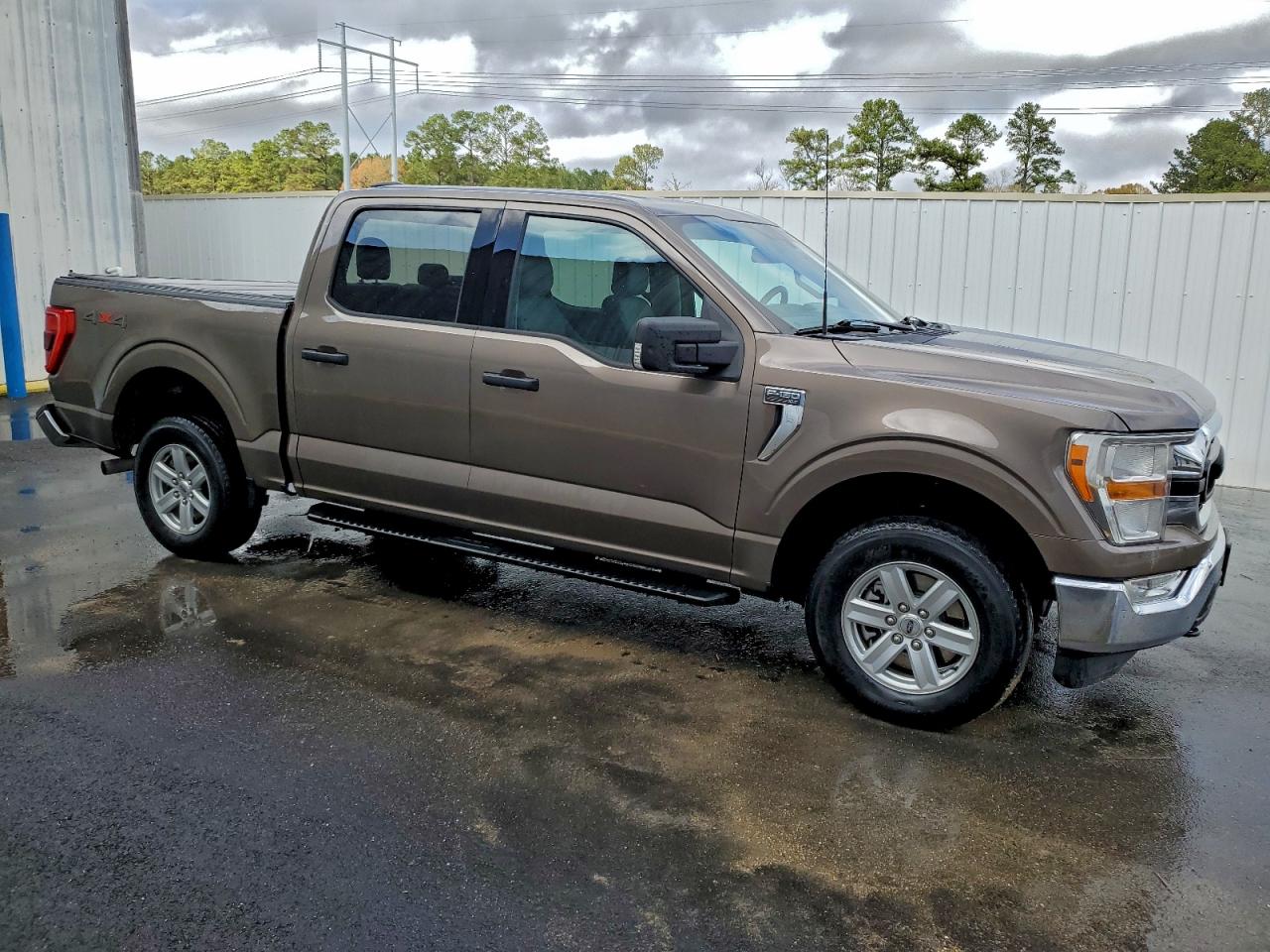 Ford F-150 Supercrew Image 11