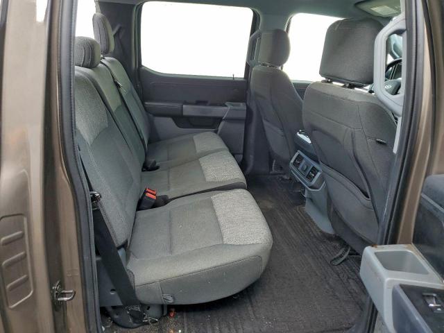 Ford F-150 Supercrew Image 6