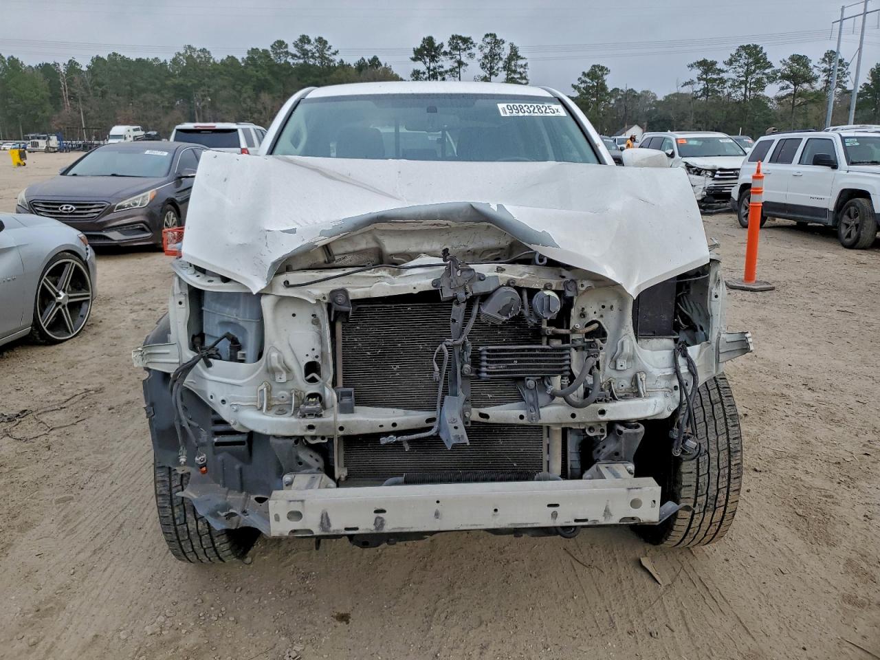 Toyota Tacoma Double Cab Image 10