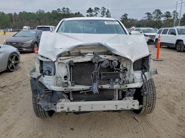 Toyota Tacoma Double Cab Image 10