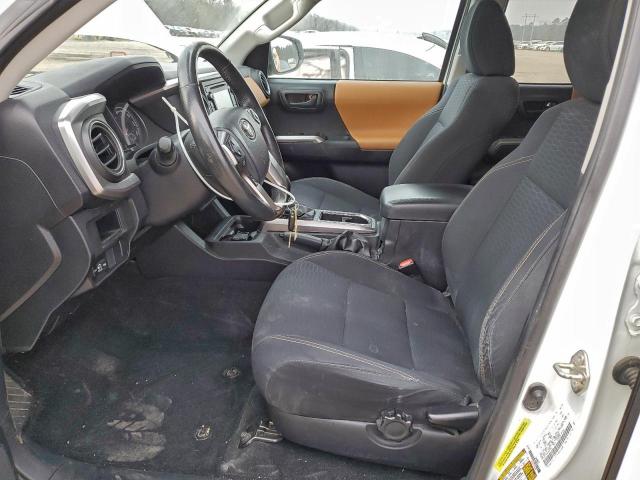 Toyota Tacoma Double Cab Image 5