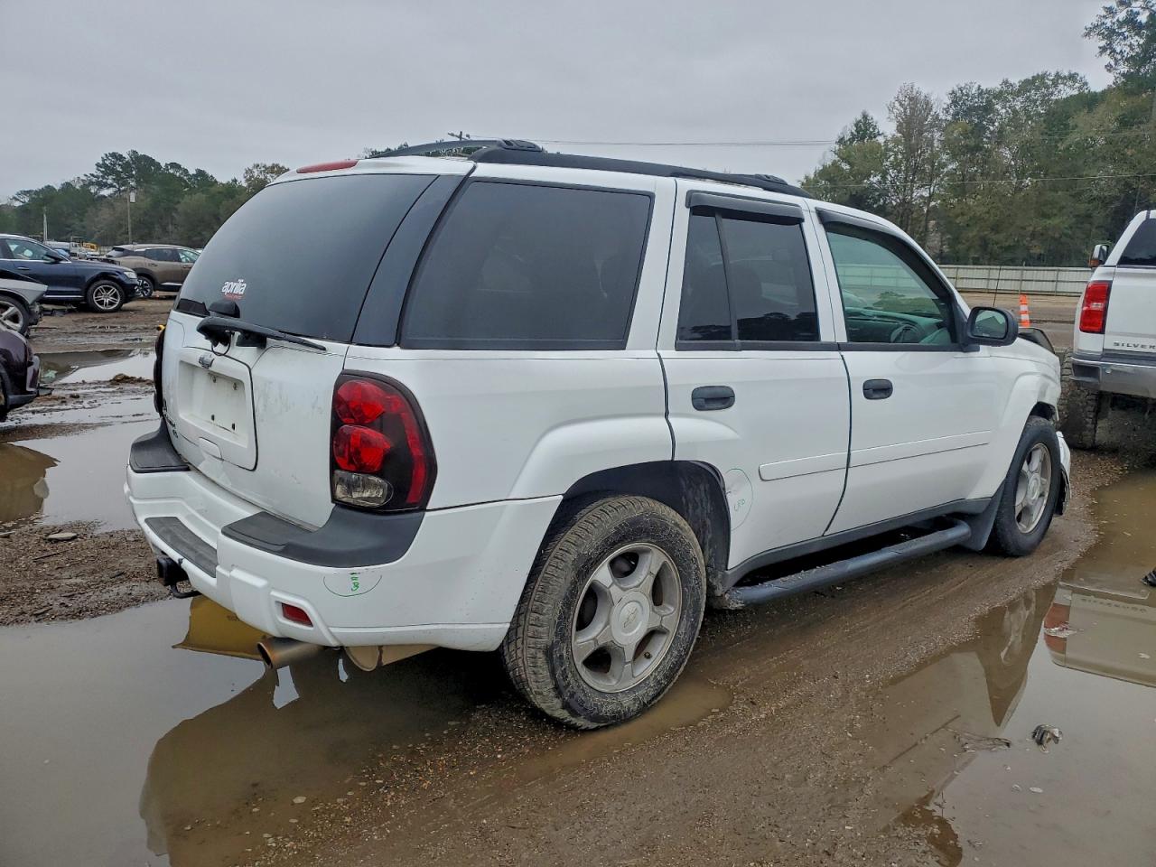 Chevrolet Trailblazer Ls Image 3