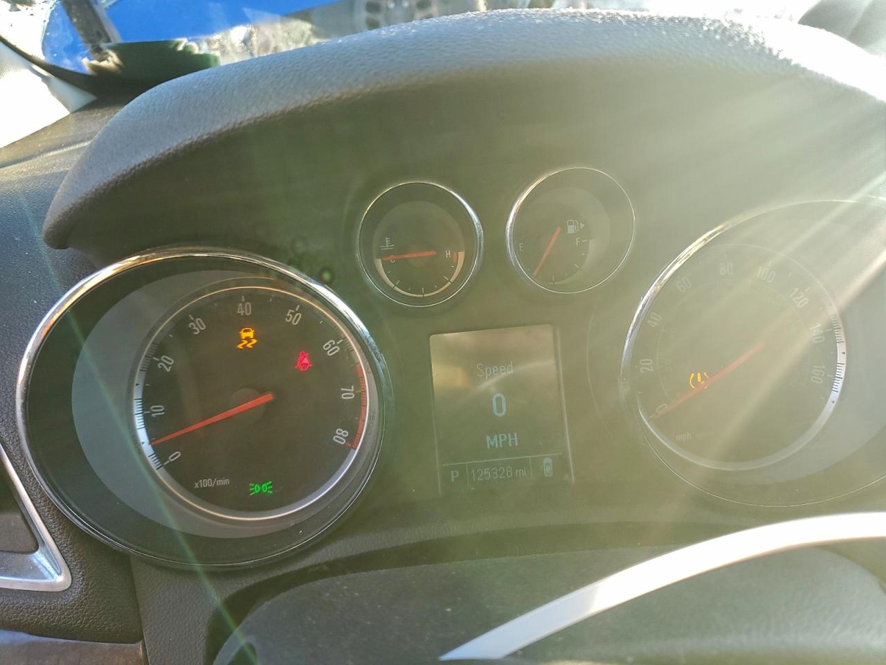 Buick Encore Convenience Image 10