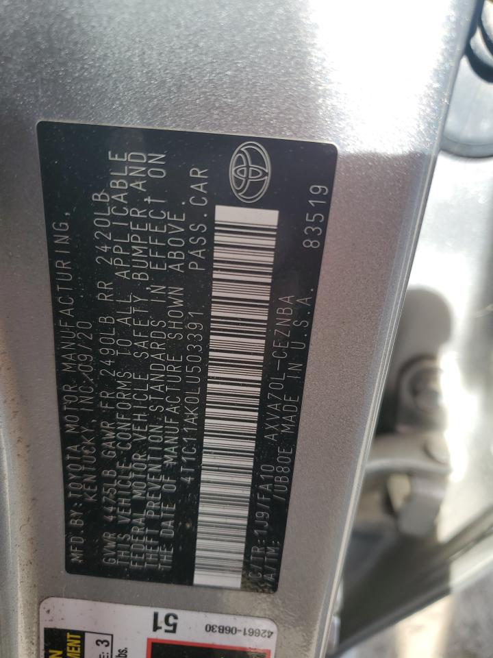 Toyota Camry Le Image 4